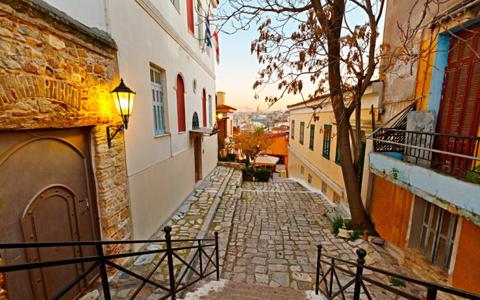 6 أفضل أماكن يمكن زيارتها في اليونان أثناء شهر